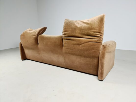 Maraluna sofa Cassina