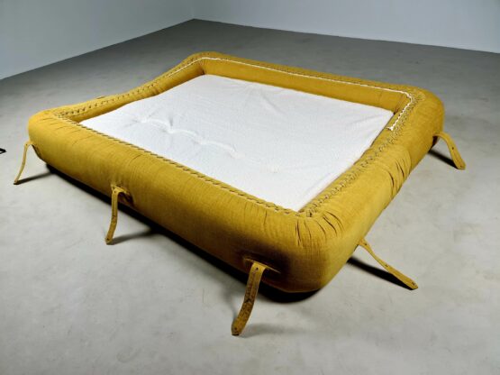 Anfibio Sofa, Alessandro Becchi