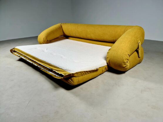 Anfibio Sofa, Alessandro Becchi