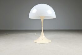 Panthella lamp Verner Panton