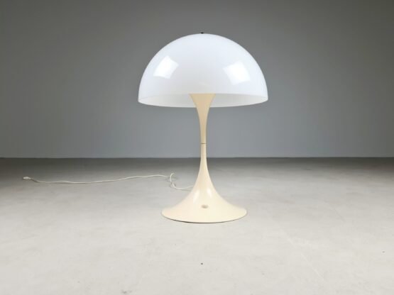 Panthella lamp Verner Panton