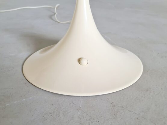 Panthella lamp Verner Panton