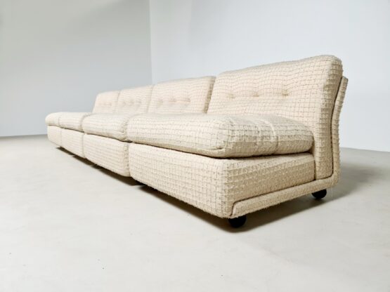 Amanta sofa Mario Bellini