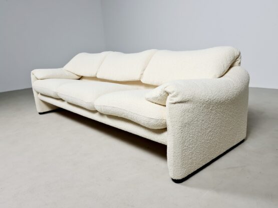 Maralunga sofa Vico Magistretti Cassina