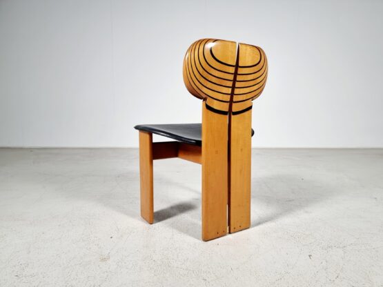 Africa chair, Afra & Tobia Scarpa