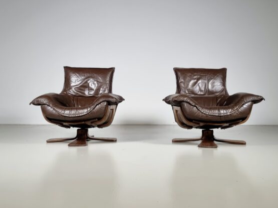 Carl Straub lounge chair