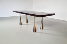 Angelo Mangiarotti table, La Sorgente