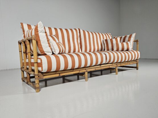 Bamboo sofa, Vivai del Sud