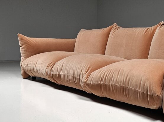 Mario Marenco sofa Arflex