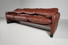 Maralunga sofa, cassina